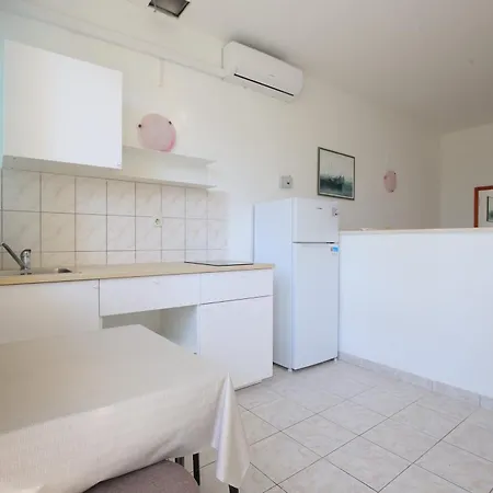 Apartment Family Friendly Seaside Podstrana, Split - 23954