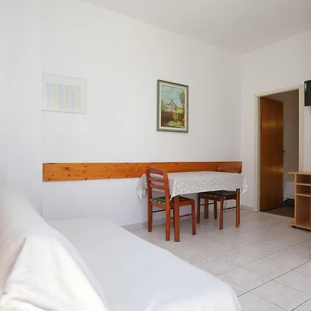 Apartment Family Friendly Seaside Podstrana, Split - 23954
