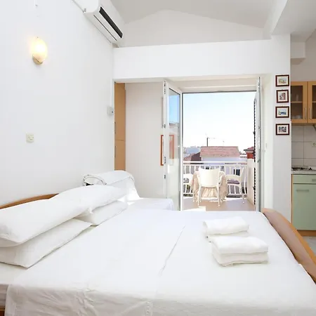 Family Friendly Seaside Podstrana, Split - 23954 Apartment *