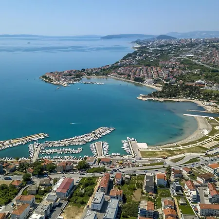 Apartment Family Friendly Seaside Podstrana, Split - 23954 *