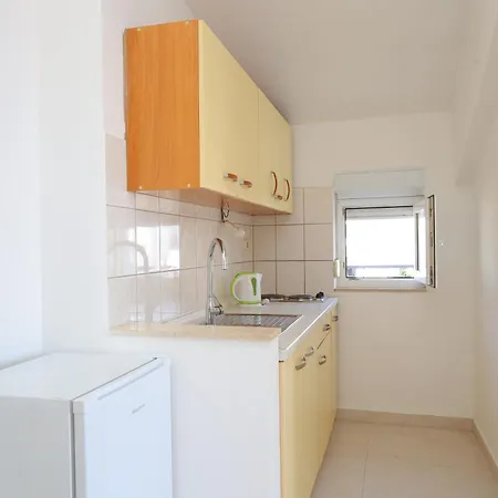 Family Friendly Seaside Podstrana, Split - 23954 Apartment Podstrana