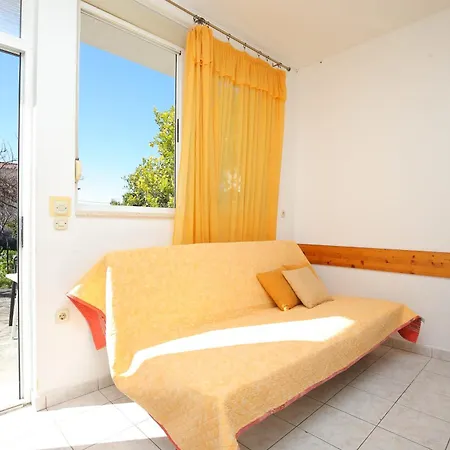 Family Friendly Seaside Podstrana, Split - 23954