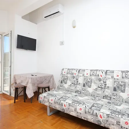 Family Friendly Seaside - Split - 23954
