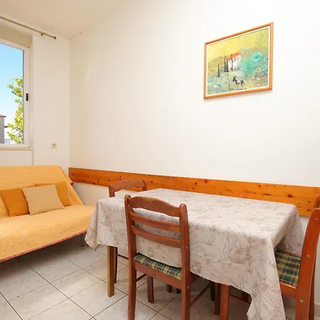 Διαμέρισμα Family Friendly Seaside Podstrana, Split - 23954