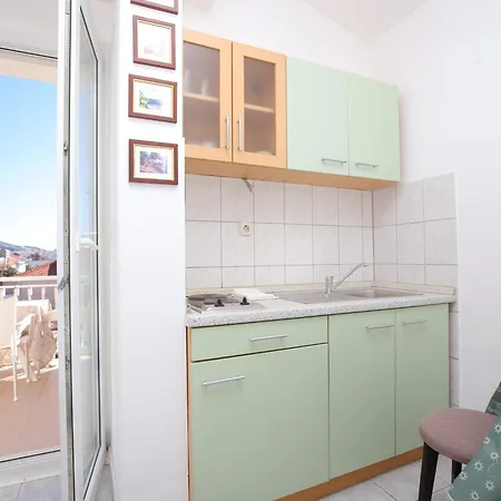 Family Friendly Seaside Podstrana, Split - 23954 Διαμέρισμα