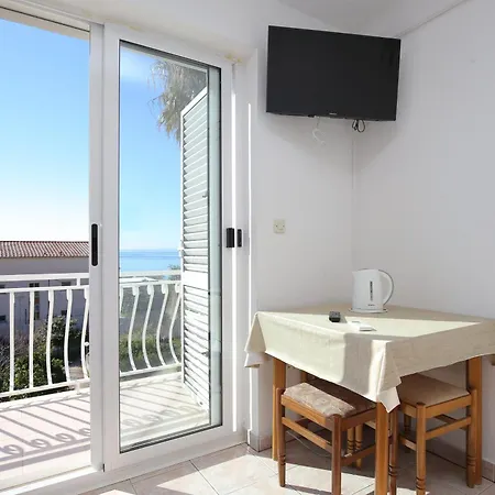 Family Friendly Seaside Podstrana, Split - 23954 Διαμέρισμα
